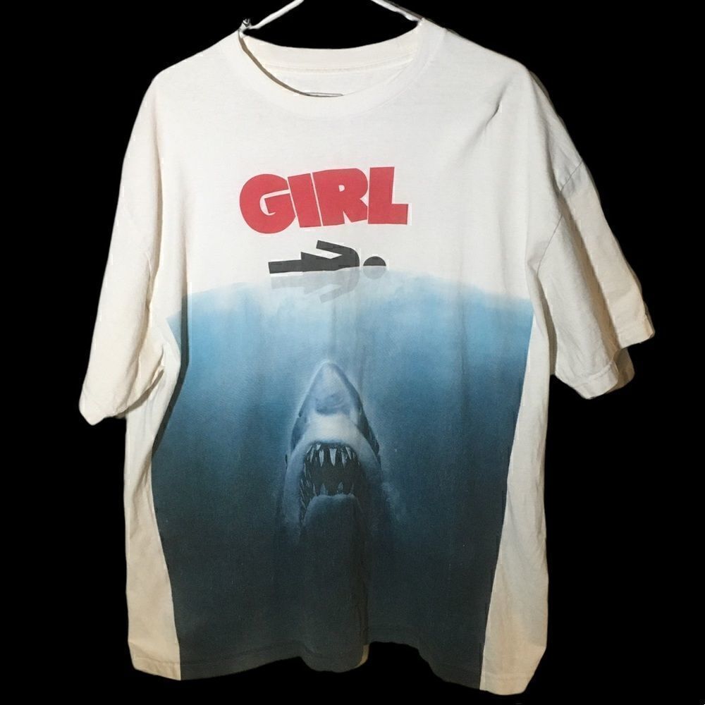 Girl Jaws Tee   - Picture 5 of 6